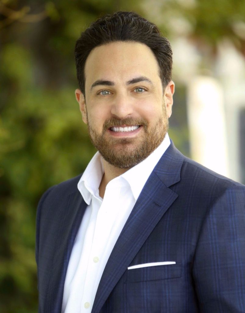 Alex Kaufman headshot